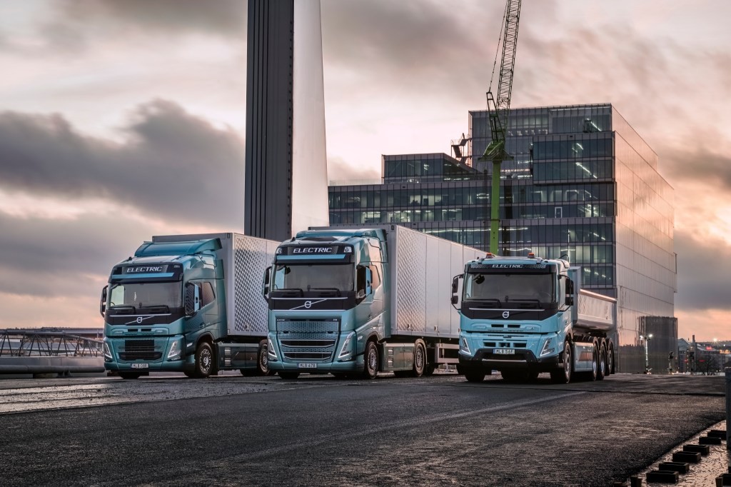 Volvo and Daimler Truck Form Hydrogen Fuel Cell Joint Venture