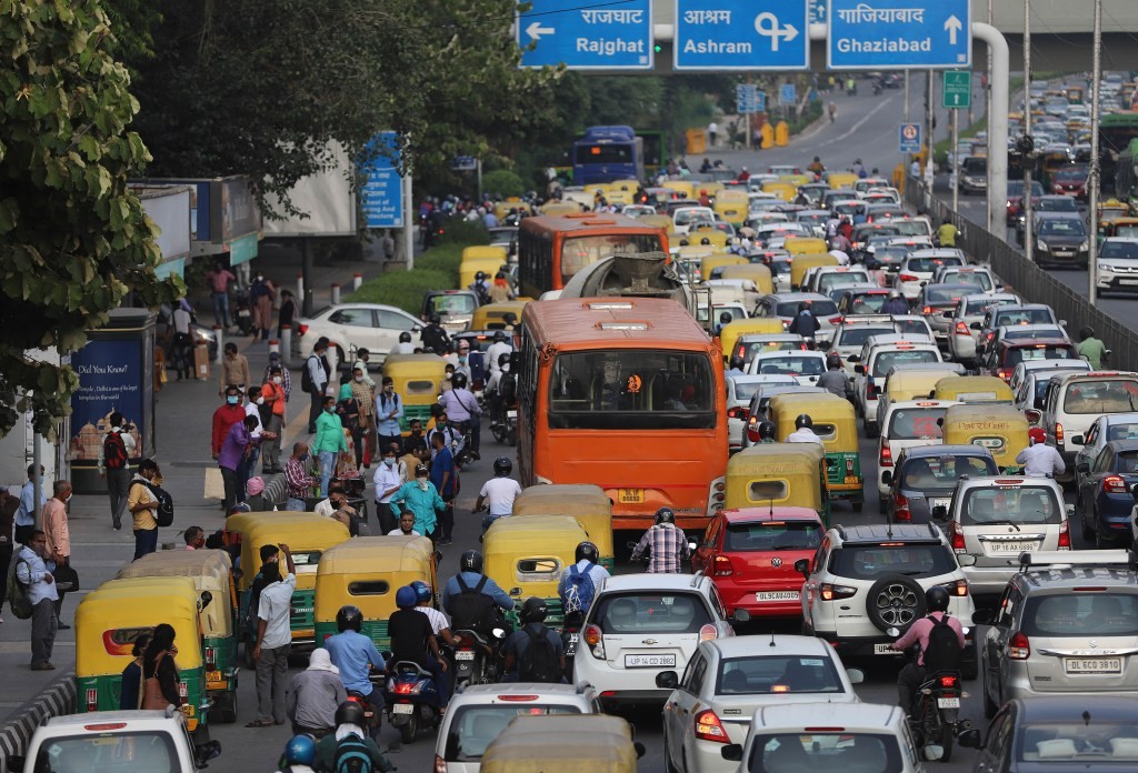 Walmart & Flipkart to Deploy 25,000+ EVs in India by 2030