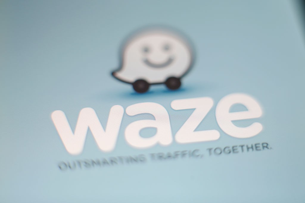 Waze Drops Google Assistant Integration on iOS - Here's Why
