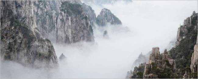 Fog Computing: A Comprehensive Overview