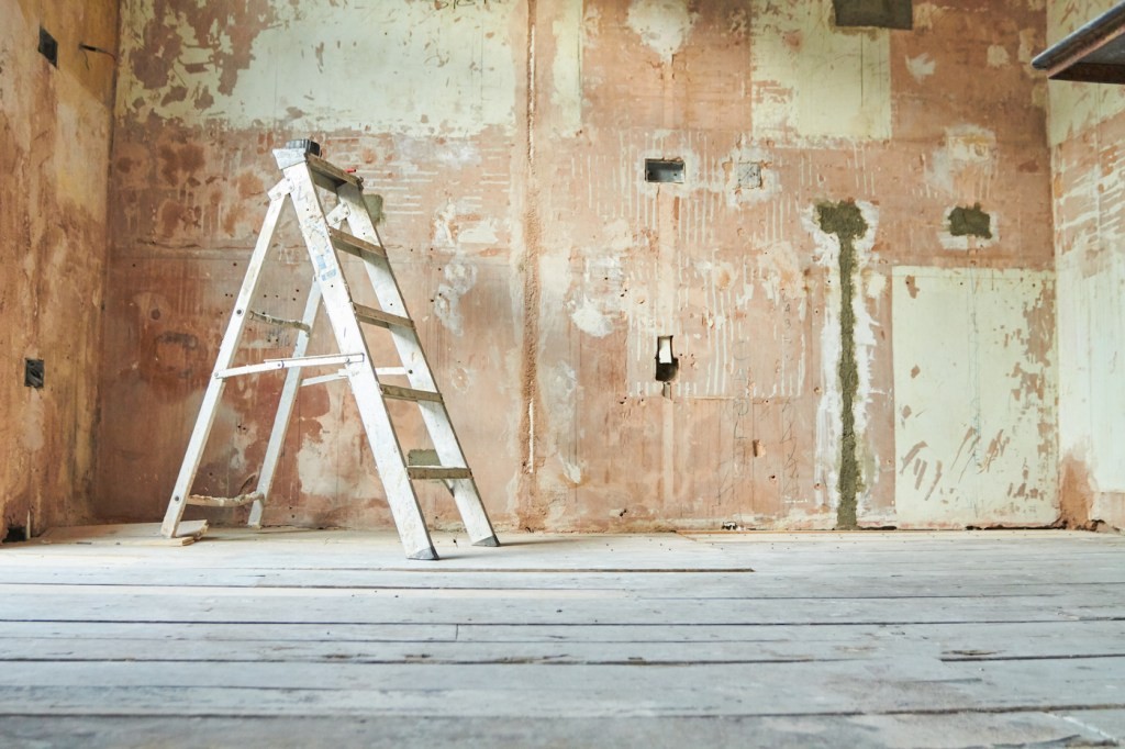 Tackle Hard Problems First: A Guide for Emerging Tech Founders