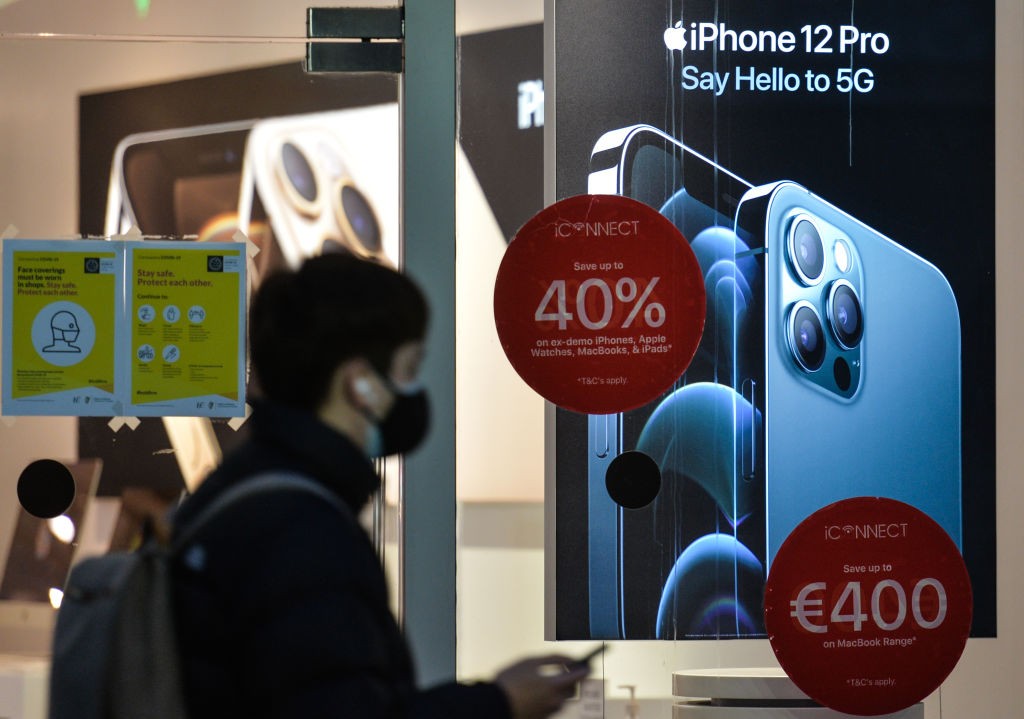 iPhone 12 Sales Impact: Will Apple Boost the Smartphone Industry in 2021?