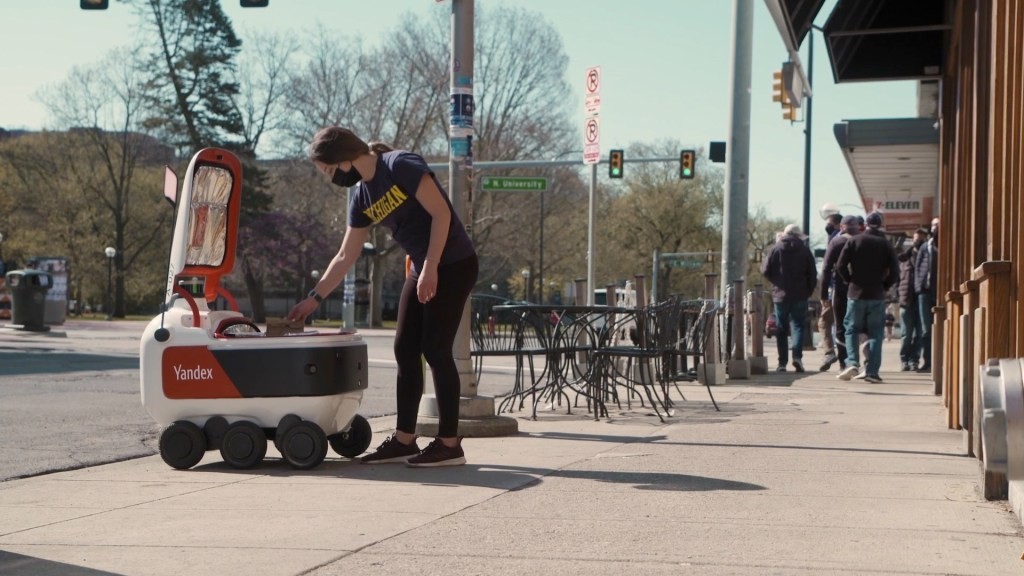 Yandex & Grubhub Partner for Robotic Delivery on College Campuses