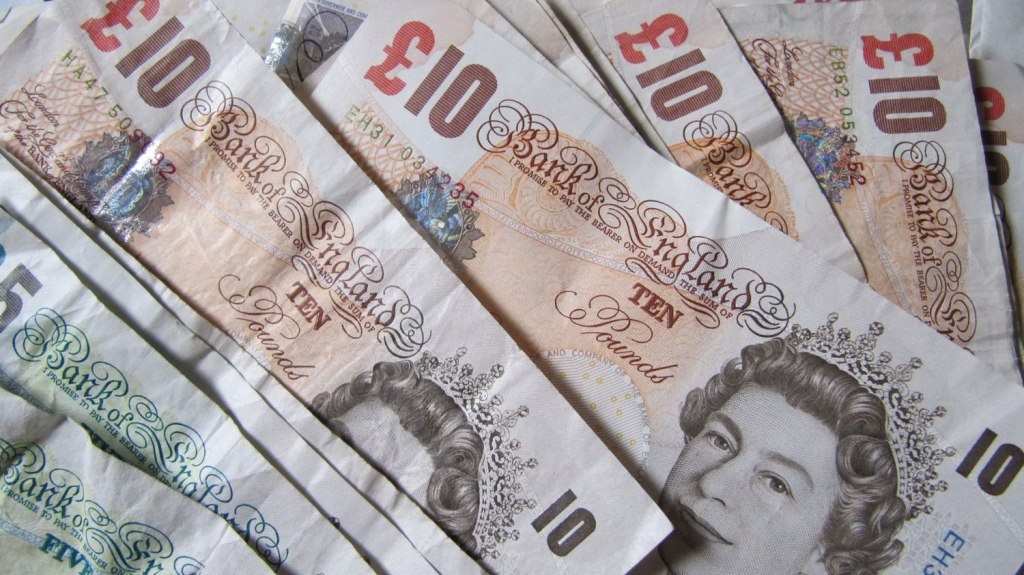 Zopa Secures $300M at $1B Valuation - UK Neobank Expansion
